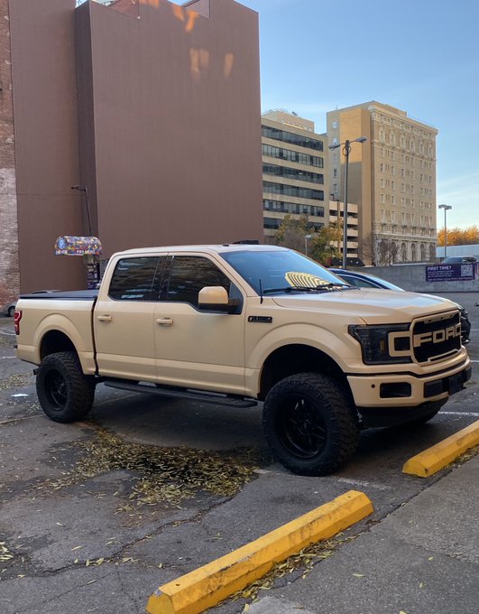 which am I scooping you in? https://t.co/YI4AJYtJXl<a href="/tag/mon"class="tags"><span>#mon</span></a>