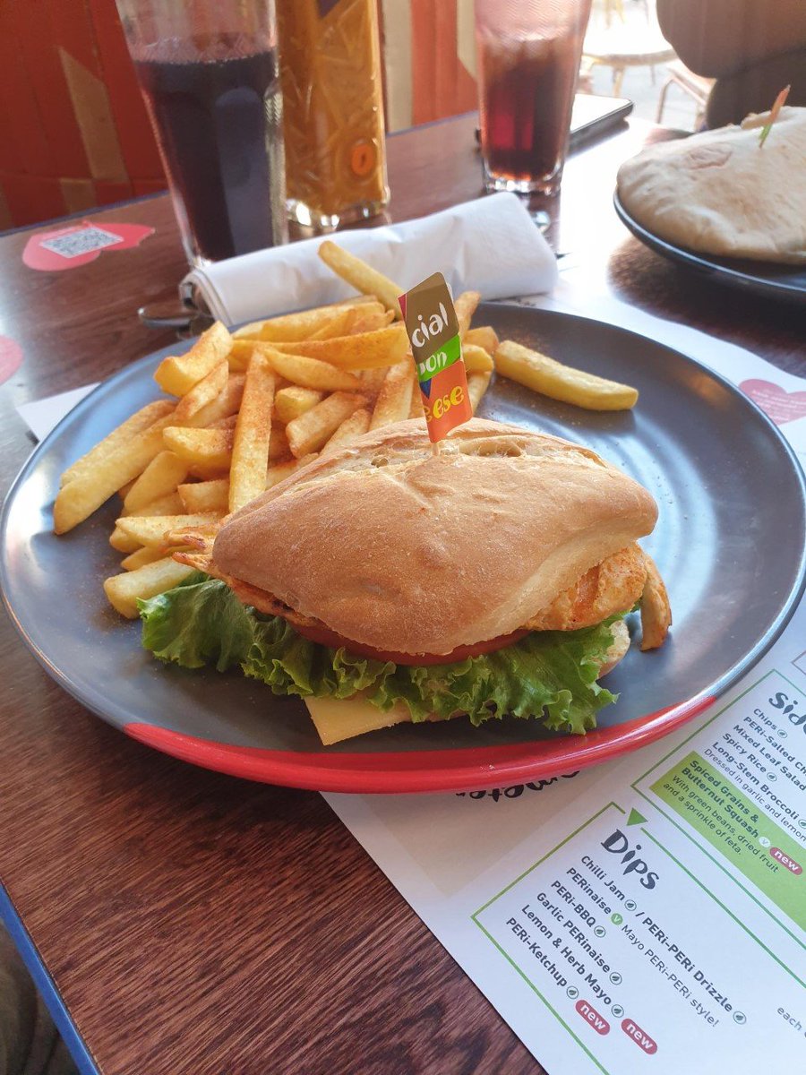 Elizabeth tweet media