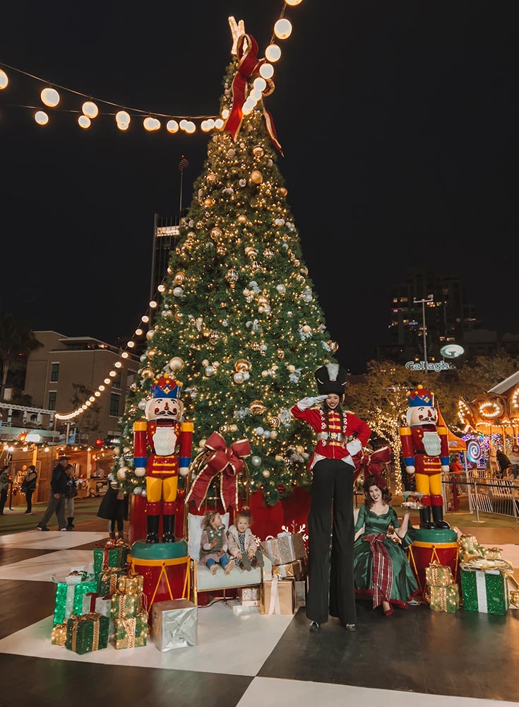 theblondeabroad's tweet photo. While we might not see many white Christmases, there's no shortage of yuletide cheer in Southern California — and you can have your pick of the lot when it comes to things to do in San Diego at Christmas. Bookmark this for December! https://t.co/TpliroMUpb @visitsandiego #VisitSD https://t.co/6v6kruddk0