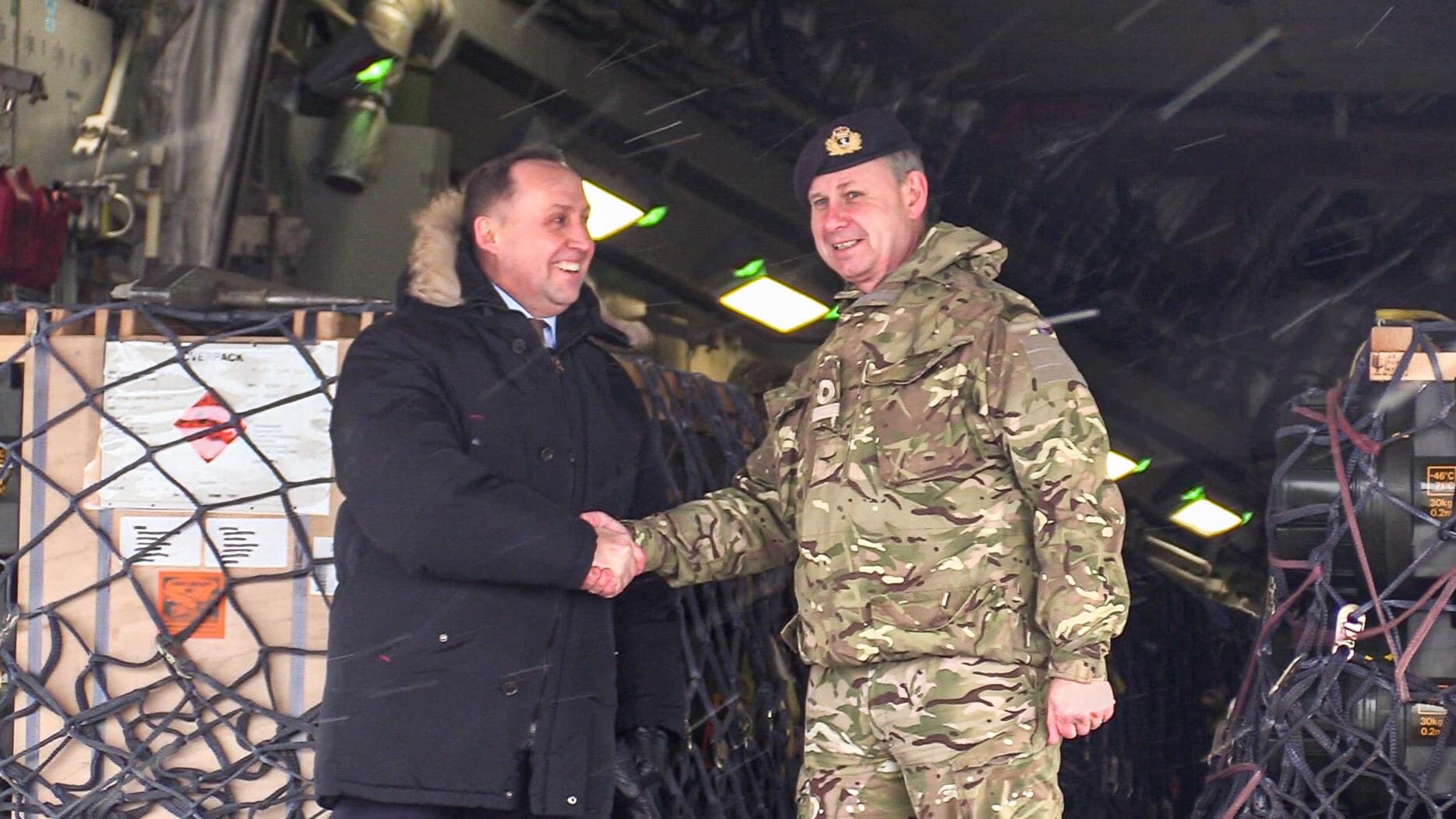 FJaaqScXoAQ_Gvs.jpg:large