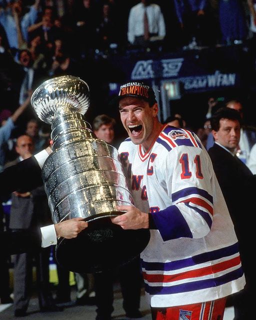 Happy 61st Birthday, Mark Messier!! 