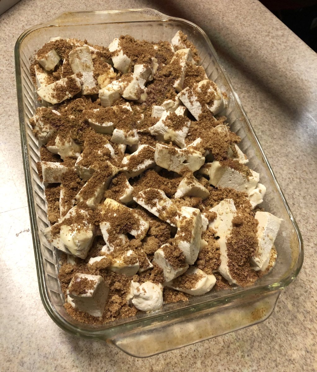 A_man_66's tweet photo. Baking... https://t.co/YpYtmu9Mxg