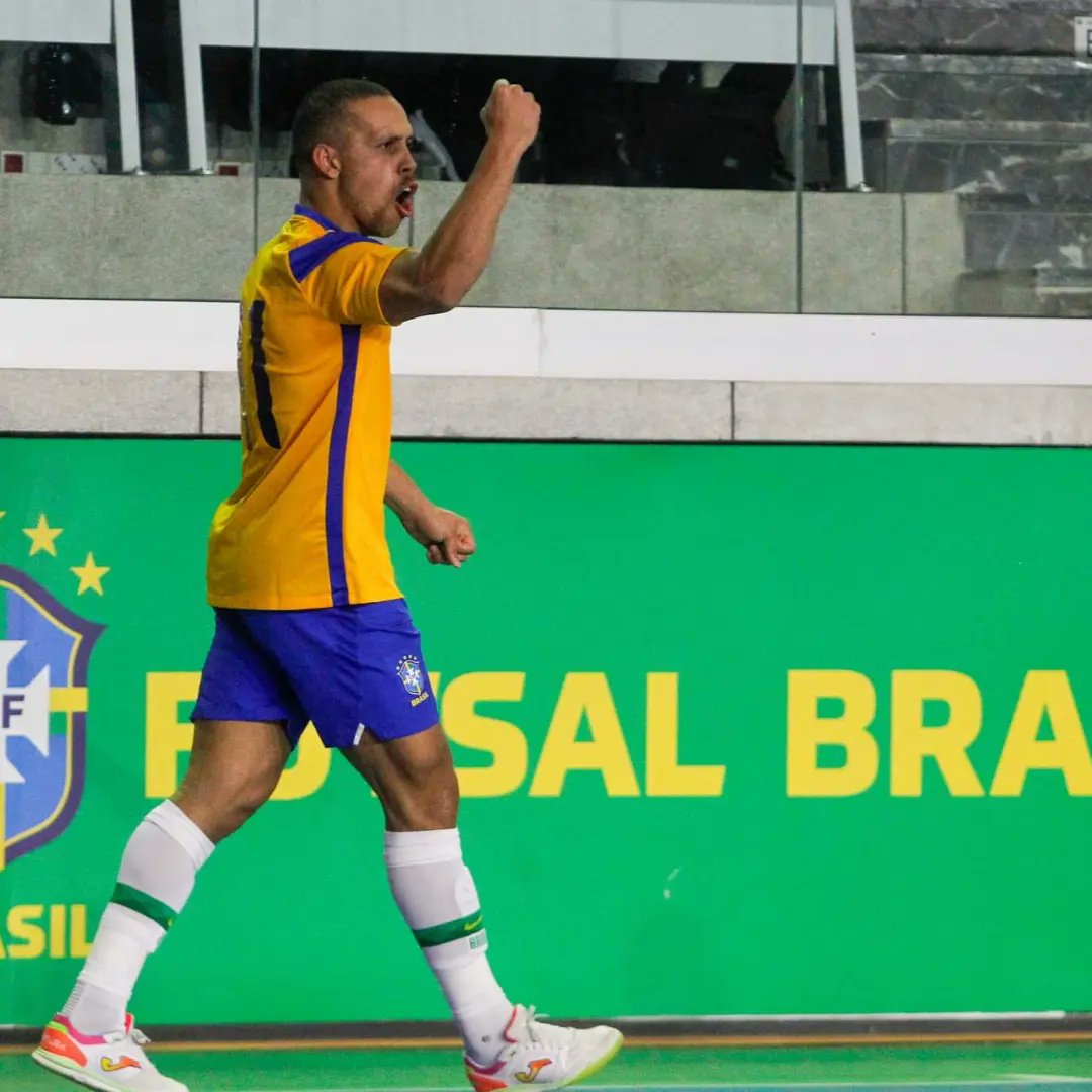 Ferrão é o melhor jogador de futsal do mundo pela segunda vez