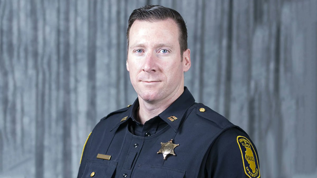 Veteran #UISedu Police Officer Ross Owens has been named the new UIS Police Chief, pending BOT approval. Owens has worked for the UIS PD for 22 years, having most recently served as the interim police chief since January 2021.

➡️ Read More: buff.ly/3Kp43RO