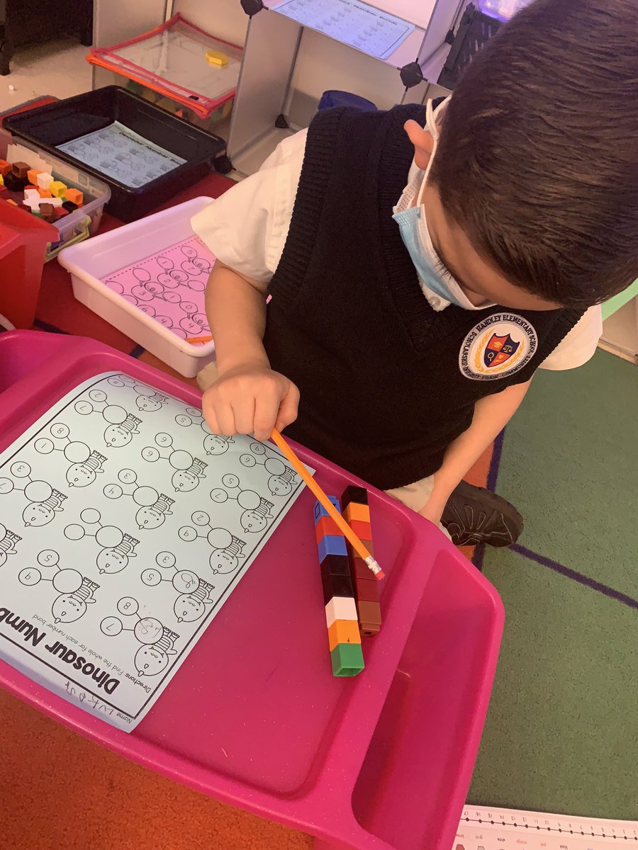 Handley_Panther's tweet photo. The kinders in Ms.Ochoa’s class are so focused and working hard on their math stations. They’re maximizing on every second of learning. #HandleyPride #ItsInside #Kindergarten https://t.co/rUkumcBMIW