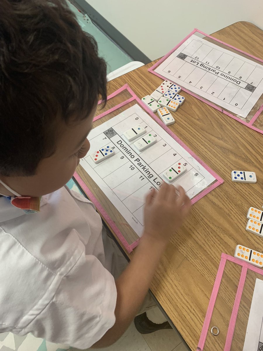 Handley_Panther's tweet photo. The kinders in Ms.Ochoa’s class are so focused and working hard on their math stations. They’re maximizing on every second of learning. #HandleyPride #ItsInside #Kindergarten https://t.co/rUkumcBMIW