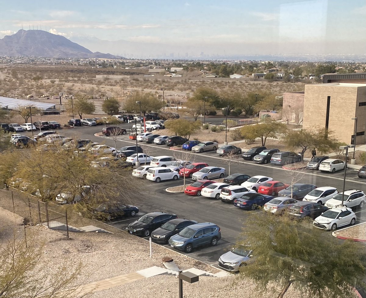 DrPollard_AACC's tweet photo. #BackandBold “Views” from my office for which I’m grateful: full parking lots @NevadaState! 💛🖤🦂 https://t.co/DxJnNVhWPY