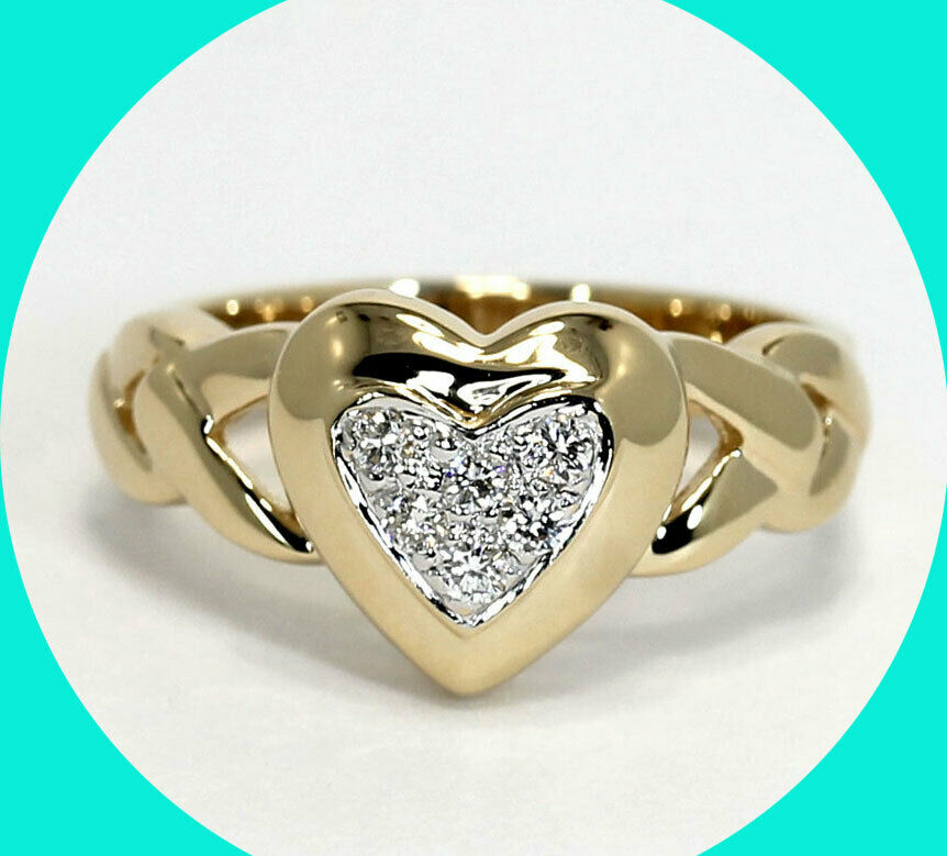 Sweet perfection for your Valentine! .10CT G VS diamond heart ring from Fortunoff, set in 14K 2-tone gold, featuring 6 round brilliant. Great price! #diamonds! #diamondheart #heartring #diamondheartring #goldheart #valentinesday #valentinesjewelry ebay.com/itm/2337720643…?