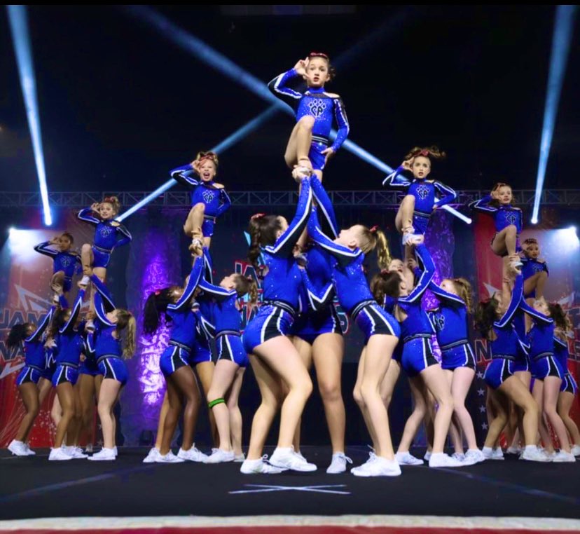 Iconic #ladylions #mediumyouth3 <a href="/Pr1ncess_Nate/">Nate Williams</a> <a href="/CODell98/">Courtney Kidwell</a>