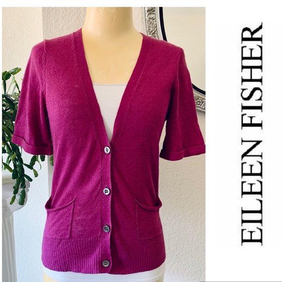 debskick's tweet photo. So good I had to share! Check out all the items I'm loving on @Poshmarkapp from @DarkVampryss #poshmark #fashion #style #shopmycloset #joie #everleigh #eileenfisher: https://t.co/td0uqWyWl2 https://t.co/qxEY2ODWOa