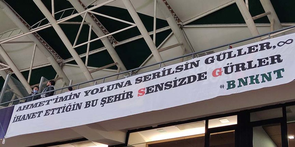 Osmanocal1922's tweet photo. ANLAYANA 

PARANIN KÖPEĞİ OLMUŞ ŞEREFSİZE 

EN GÜZEL CEVAP 
#Konyaspor #AhmetCalık @Nalcacililar #binkonut https://t.co/kGBncMiq6j