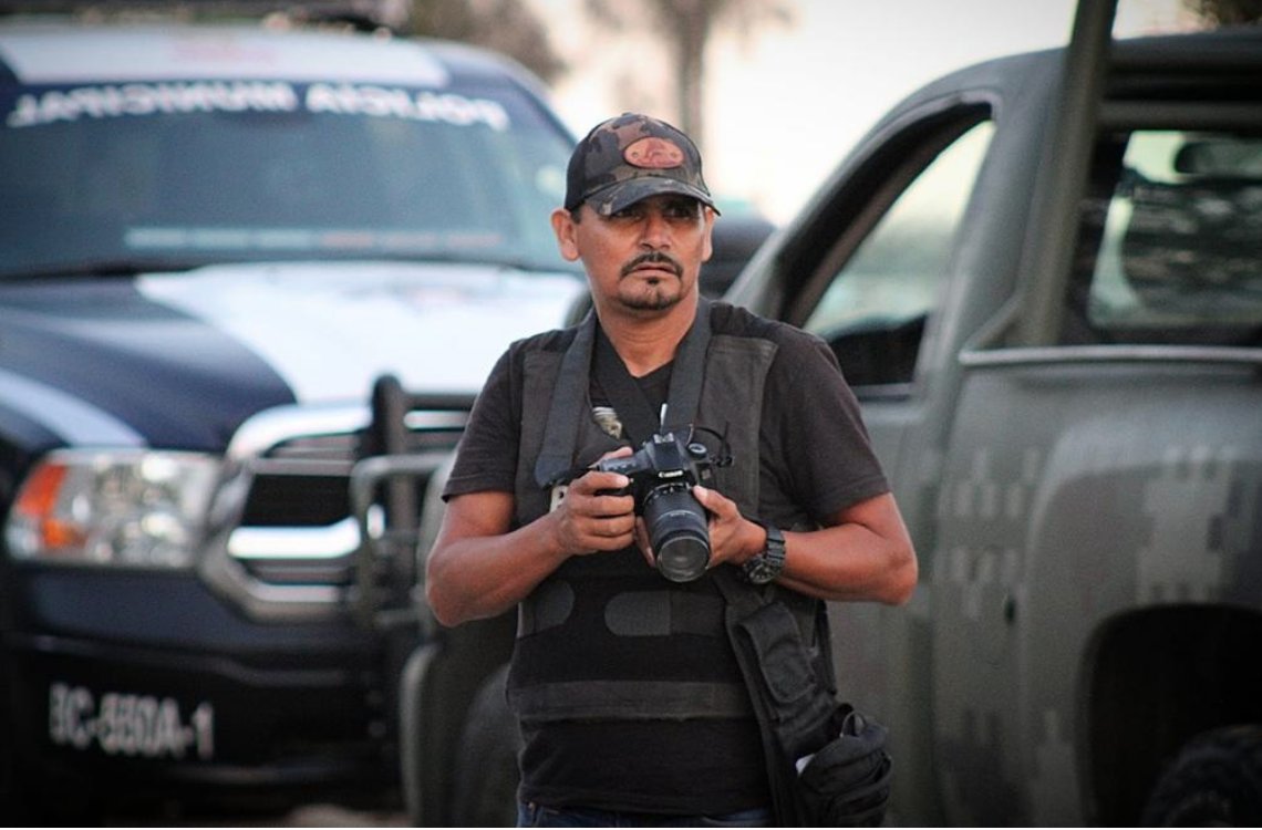MagazineVertigo's tweet photo. El reportero y fotógrafo independiente Margarito Martínez Esquivel fue asesinado afuera de su casa en la colonia Sánchez Taboada, en Tijuana, Baja California.

Margarito Martínez, segundo periodista asesinado en 2022, colaborador de medios locales, nacionales e internacionales. https://t.co/rhs01ZgCu2