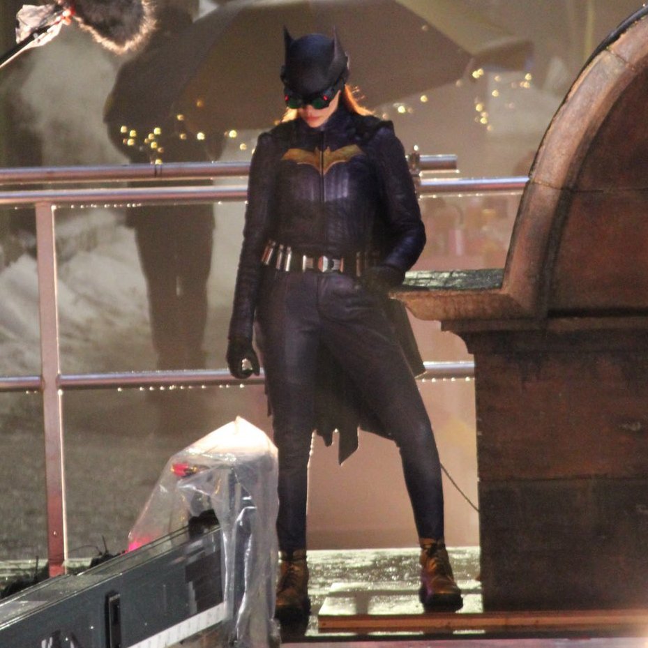 DCEUMX's tweet image. Es que esto se ve perfecto #Batgirl