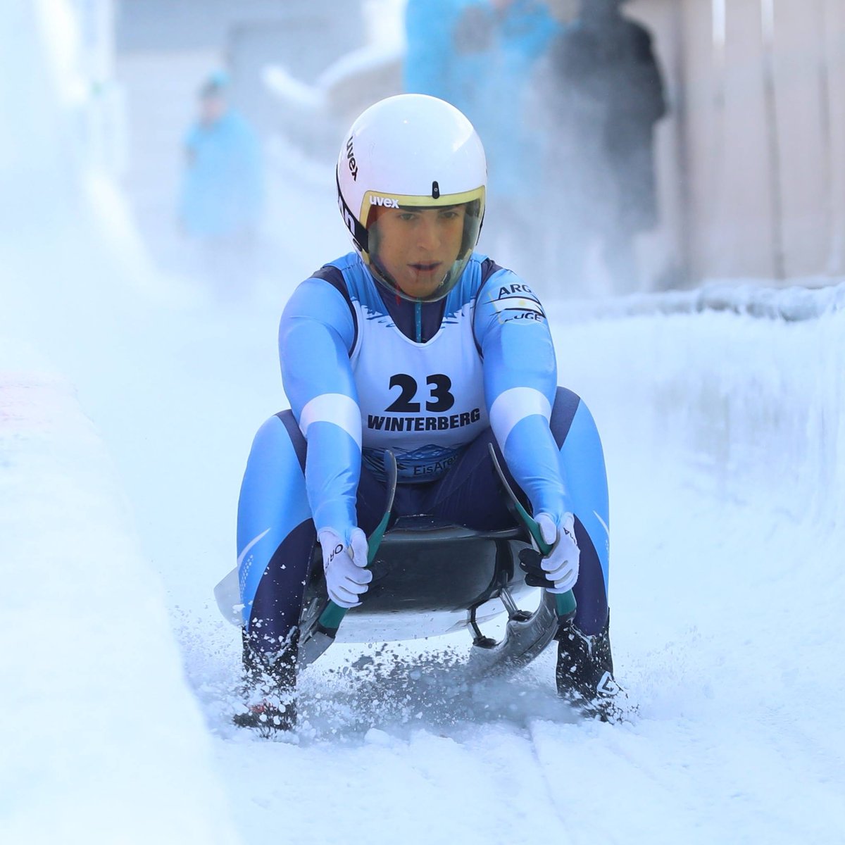 🚨PLAZA OLÍMPICA🚨
Confirmada la plaza de <a href="/iloveluge/">Veronica Ravenna</a> 🇦🇷 en luge en los que serán sus 2° Juegos Olímpicos de invierno y es una de las candidatas para ser la abanderada argentina 
🔜 #Beijing2022