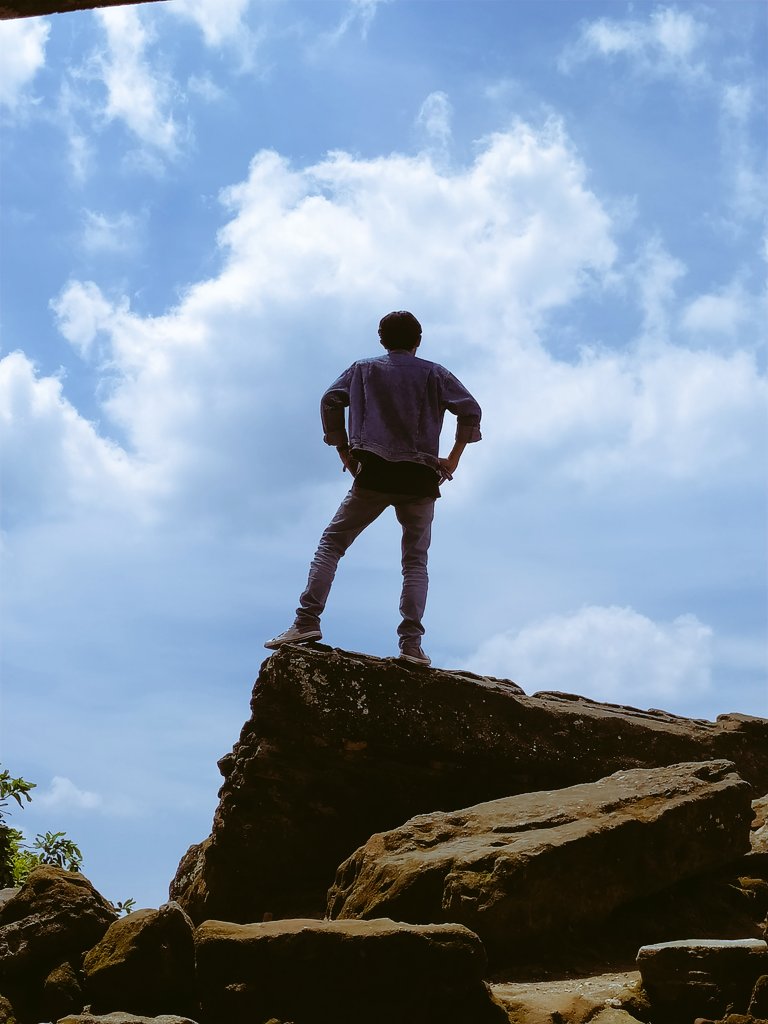 indranarki's tweet photo. Aku bukan lagi si cilik yg tak tahu jalan. https://t.co/Hr4iY18oDY