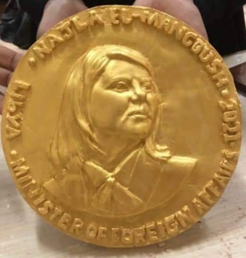 nelarbi's tweet photo. Aureus of Septimius Severus, with a portrait of Julia Domna, ca. 193–96 A.D. vs a portrait of @NajlaElmangoush, 2022. 
 
Some individuals insist on entering HISTORY through its worst doors! #Libya  #CorruptPoliticians 

#UNDisaster @antonioguterres #Legacy https://t.co/SiGIElOVAO