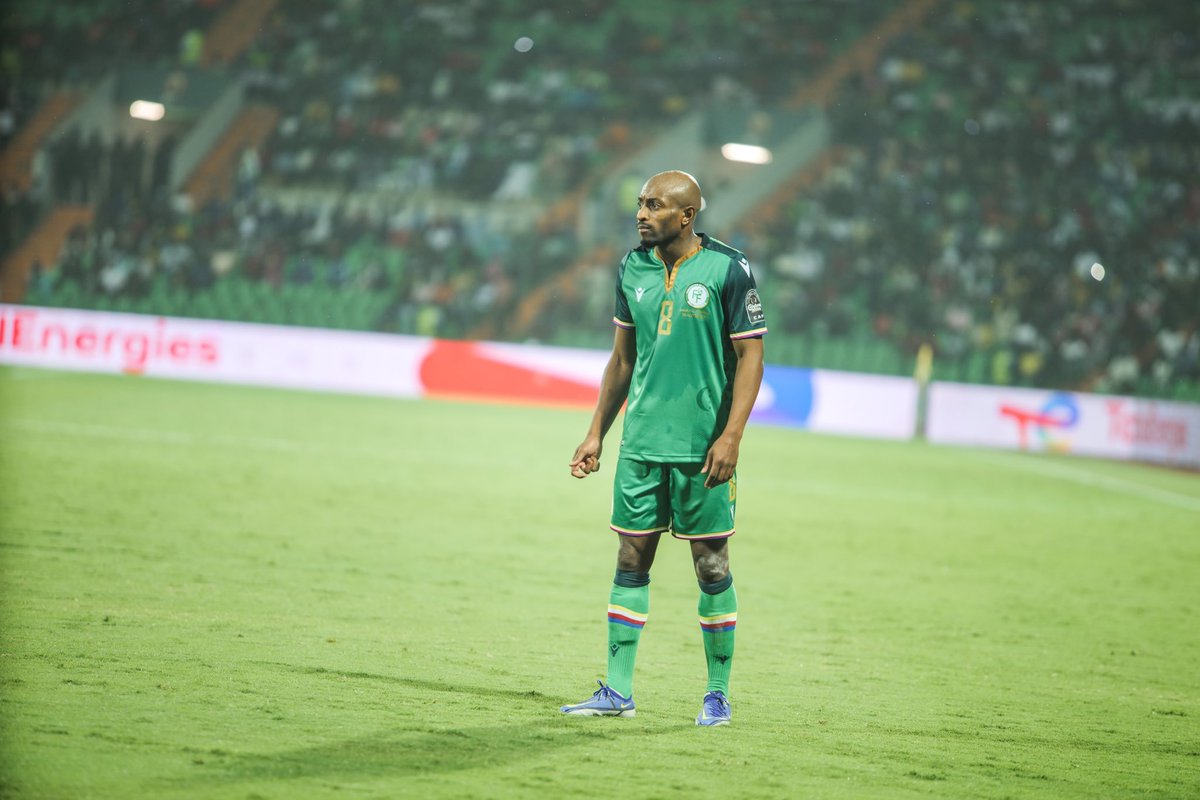 Retour en images sur cette première victoire à la can pour l’équipe des Comores ! Une victoire historique pour les Coelacanthes mais surtout pour tout le peuple comorien.
 
📸 <a href="/haamzv/">Hamza 🪙</a>