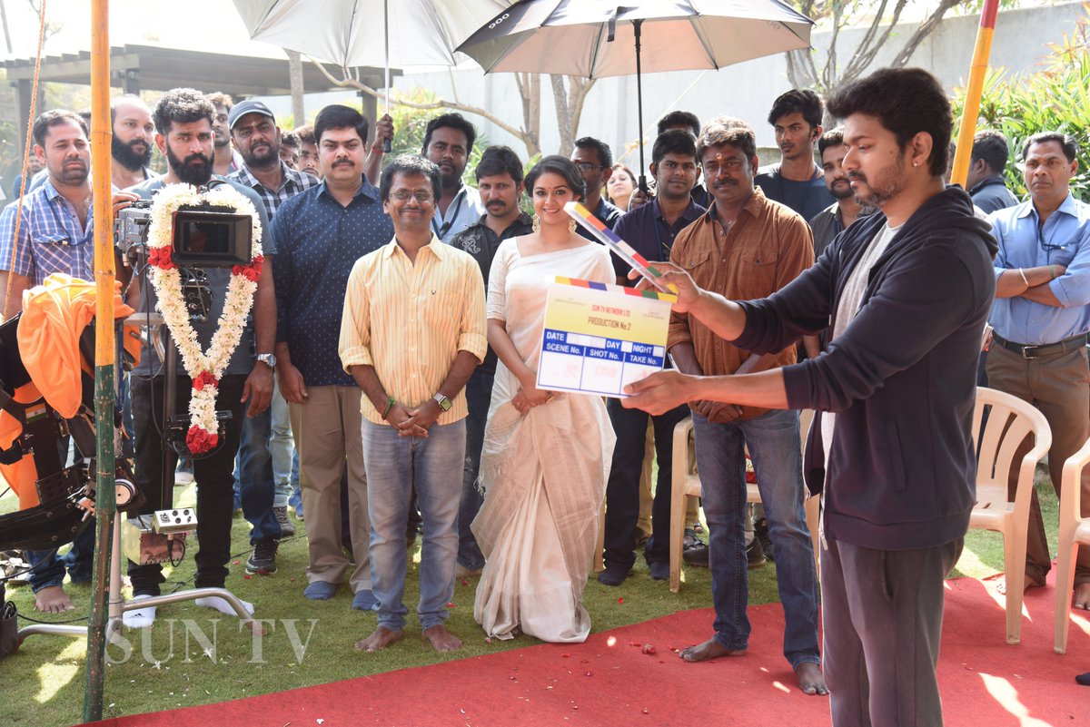 On this Day - Jan 19, 2018 
#Sarkar (#Thalapathy62) Pooja happened 

#4YearsOfSarkarPooja #4YearsOfThalapathy62Pooja 
#Thalapathy62Pooja @ARMurugadoss @KeerthyOfficial

@actorvijay #Beast | #Thalapathy66