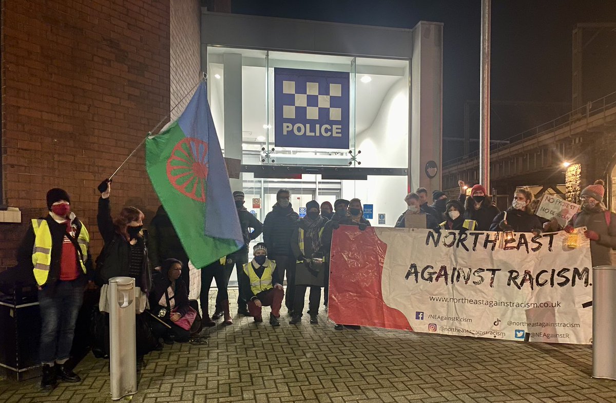 👮‍♂️ This evening we staged a pop up protest outside Newcastle police station, protesting further police powers. 

We had some victories last night but this fight is not over.

Keep this momentum. Keep the faith. We will win!!

#KillTheBill