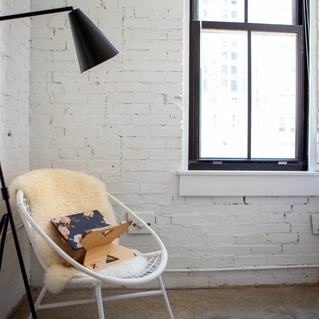 Durable, stylish, and easy to store. 

Learn more about <a href="/getxstand/">X-Stand™</a> >>> etsy.me/2HlXKTw 

#standingdesk #xstandlife
