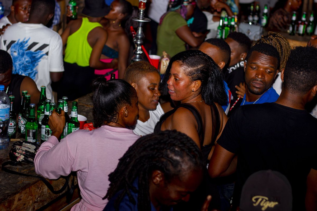 Untouchable255's tweet photo. #GoodMusicGoodVibes With @Untouchable255 At Platinum Turn Up Kijichi Every Wikiend @DjMichalazo @KameronBennett @ChokaDJ @deejay_deo @deejay_kaylou @dj4by4 @dj_ashlee @dj_big_bmax @DJADMAFUVU @dj_jesse254 @DjJclever @djseven255tz @djstee255 @djskadi https://t.co/eCFdkApe5X
