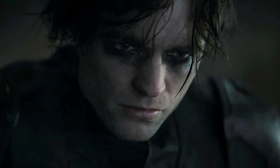 SotanoPlanet's tweet image. Matt Reeves habla sobre el personaje de Batman: 

&quot;No es un superhéroe tradicional, por cierto, ni siquiera es un superhéroe. Su único poder es el anonimato. Es un tipo que intenta resolver su neurosis jugando al justiciero. Es casi adicto a eso como tú lo puedes ser a una droga&quot;