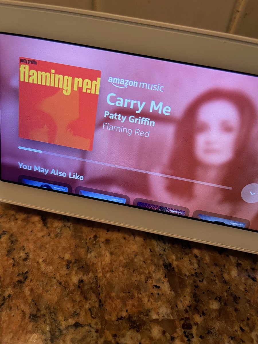 jamesmdunn5's tweet photo. Forgot how perfect this album is start to finish #pattygriffin #flamingred https://t.co/6Xfpsm1dfQ
