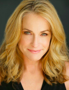 AuthorKimberley's tweet photo. Such a FUN #StarMeUp #podcast with actress @_AmandaWyss.
We talked about her life as an actress, her MANY acting roles over the years, ageism in Hollywood, body image stuff and so much more. (Just a little political talk.)
https://t.co/nUrv1VLsHO https://t.co/IYuQigK3Wr