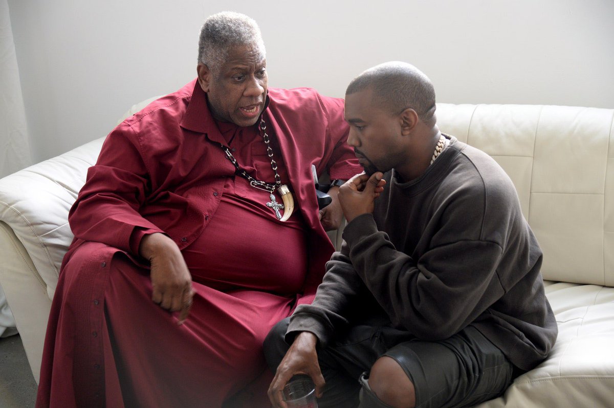 parisaintshop's tweet photo. RIP to the legendary André Leon Talley 🕊 https://t.co/6qF0LGitcV