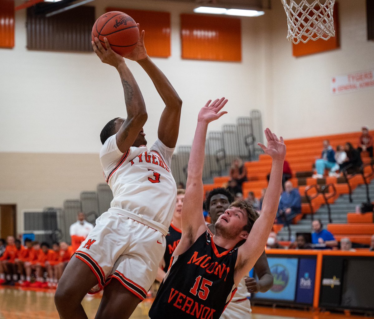 <a href="/mauriceware0/">maurice ware</a> was an absolute highlight reel tonight! Fun to watch. <a href="/MansfieldNJ/">MansfieldNewsJournal</a> #slam #basketball #mansfield #ballislife #Ohio #hudl #sport #sports