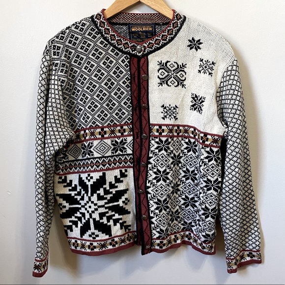 debskick's tweet photo. So good I had to share! Check out all the items I'm loving on @Poshmarkapp #poshmark #fashion #style #shopmycloset #woolrich #maurices #saucony: https://t.co/KbT6pETuln https://t.co/U6HOs3ozJq