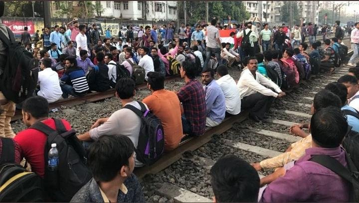 RahulKu98230214's tweet photo. The aspirants' future have been destroyed by normalisation method .
We want unique 20 times roll number for #CBT2 .
This movement for justice is not gonna stop until we achieved what we want.
Don't dare playing with lives of youth .@AshwiniVaishnaw

 #RRBNTPC_1student_1result https://t.co/jzXjOl088O