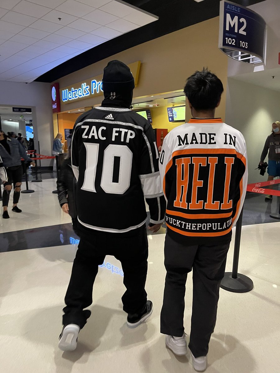 Thank you <a href="/LAKings/">LA Kings</a> 🏒