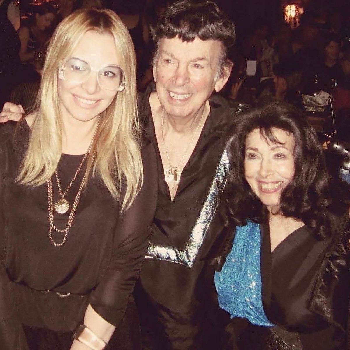 Los Angeles is mourning the loss of Marty from the iconic duo “Marty &amp; Elayne”. I’ve lost count of the songs in their repertoire, along with their many projects and cameos. Marty and Elayne Roberts had been performing jazz and endearingly kitschy versions on modern for 35 years.