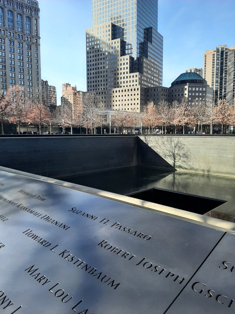Baby_Mandy_'s tweet photo. #NYC #newyorkcity #NewYork #travel #city #lights #timessquare #911memorial https://t.co/MmDfaz4f2o