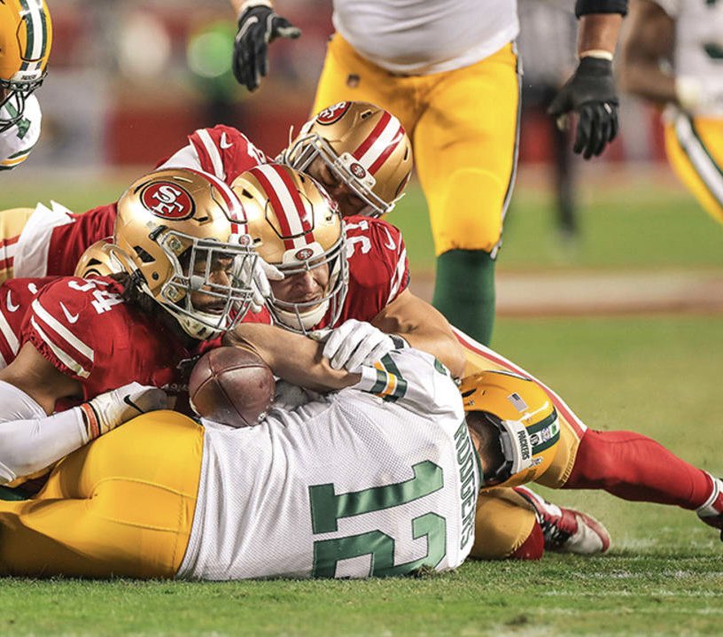 limajuliettango's tweet photo. In honor of Packers week, here are some of my favorite photos of Aaron Rodgers. #BeatThePackers https://t.co/xM2S8eLrfV