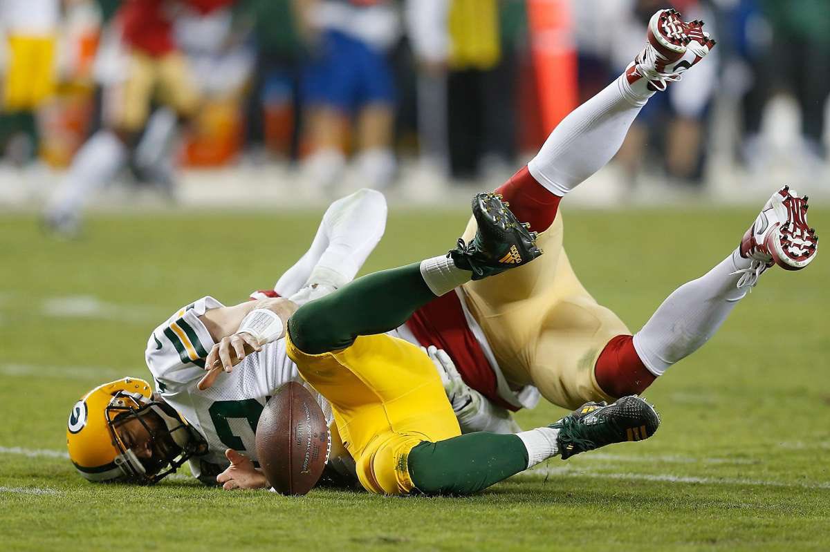 limajuliettango's tweet photo. In honor of Packers week, here are some of my favorite photos of Aaron Rodgers. #BeatThePackers https://t.co/xM2S8eLrfV