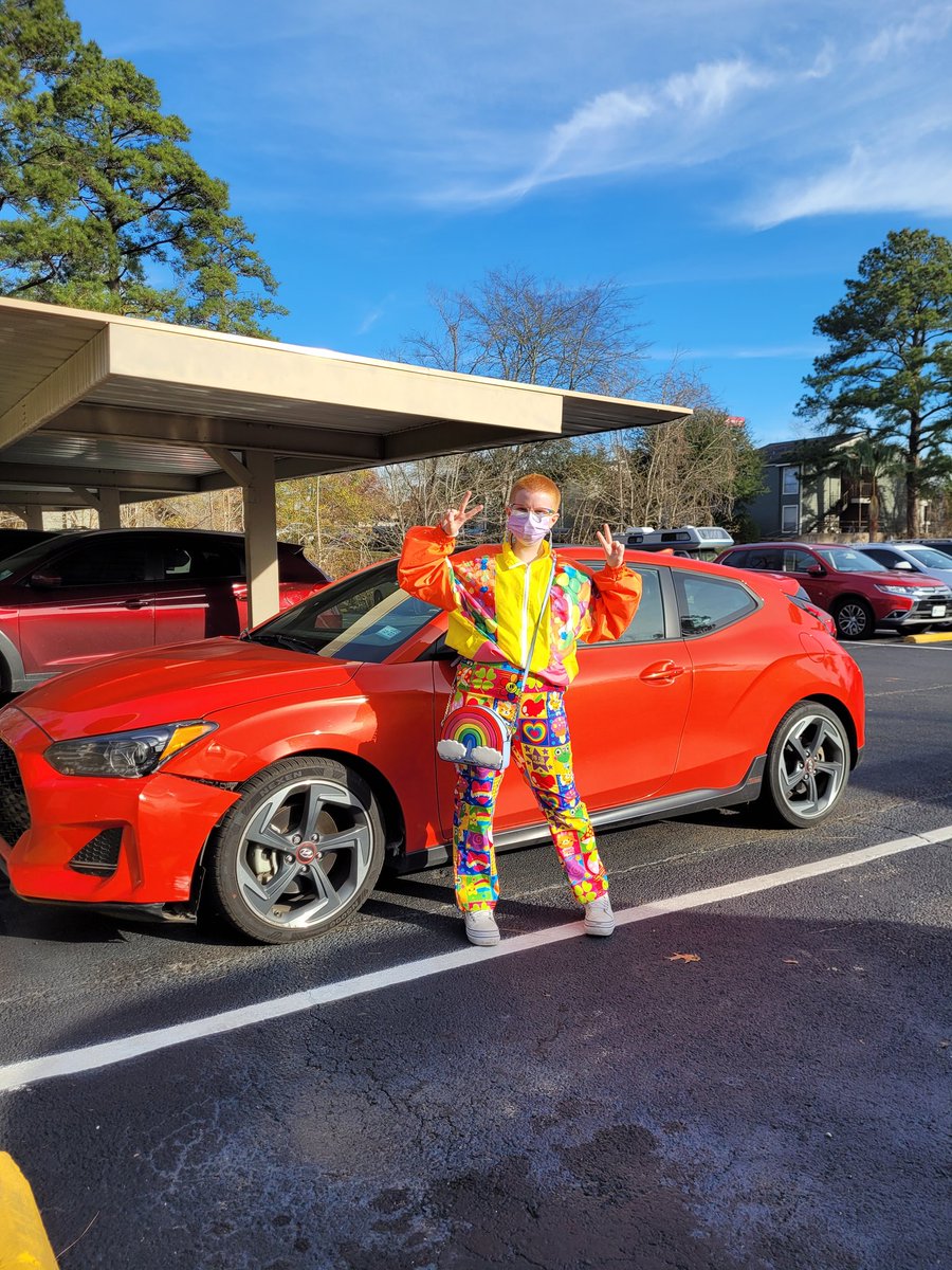 upda_official's tweet photo. I may have Tweeted from my @Slowpoke_Megan account but THIS IS THE FIRST ACCOUNT I INTERACTED WITH @AMAKpopPod ON SO I GET TO TWEET TWICE!! HAPPY ANNIVERSARY!! Here is where I usually listen to the pod!! My car!! 
#Love4AMAK
#4YearsWithAMAK https://t.co/Cs3RoFLlSq