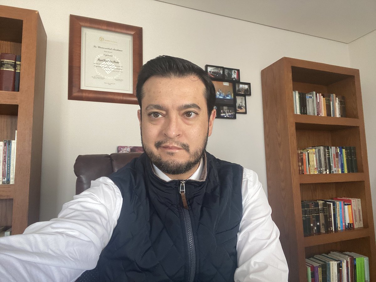 Justicia_Linea's tweet photo. Fue un enorme gusto platicar sobre la propuesta de adecuaciones al Juicio oral mercantil, con el Mtro. Juan Manuel Becerril de la Llata, en #JusticiaEnLínea, por #CadenaRadioMX

@JuanManuelBecerril
@MiguelÁngelCruzMuciño
#CadenaPolítica #JusticiaEnLínea #DDHH #JuiciosOrales https://t.co/hbJ6bfYcB3