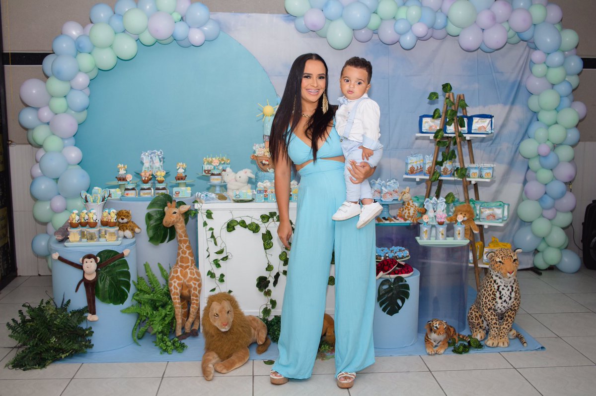 katianne01's tweet photo. MAMÃE CONSEGUIU 🎊🥳🎉😭💙
Os planos de Deus são incríveis, você foi um deles, apesar de uma gravidez complicada nós dois lutamos e conseguimos sabe porque ? Porque Deus tem uma linda história para nós dois. 
1º aninho do meu menino Henry🤴🥳💙
#maesolo #maedemenino #1ºaninho https://t.co/dFAyt0d2lS