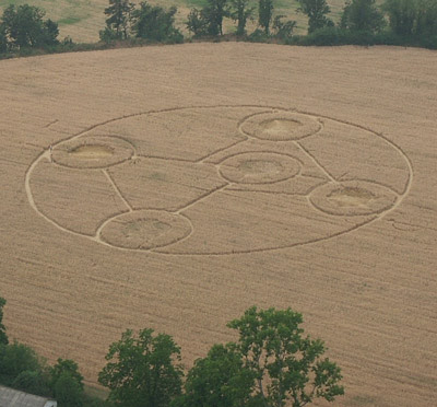 Tesla90801351's tweet photo. @ATX_fight_club Hope she's good.  Traffic circles are created by the same powers that create crop circles!  They are not to be trusted! https://t.co/BJoDjFQwwS