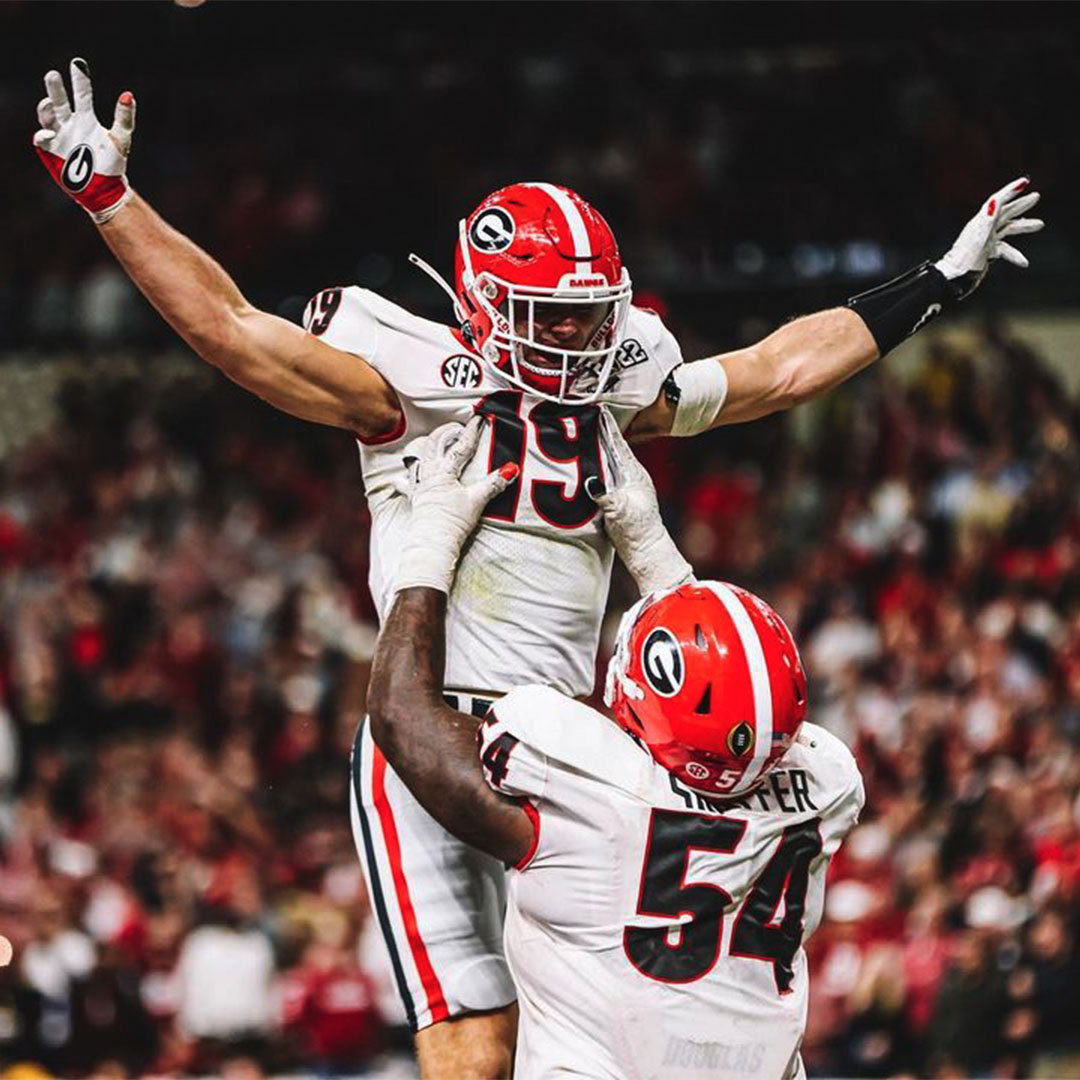 ESOGRepair's tweet photo. It may be a week later, but that UGA pride doesn't fade away that quickly! π ESOG is proud to be a continued sponsor of the Georgia Bulldogs! #GoDawgs #TeamESOG https://t.co/2U7gqjHt1x