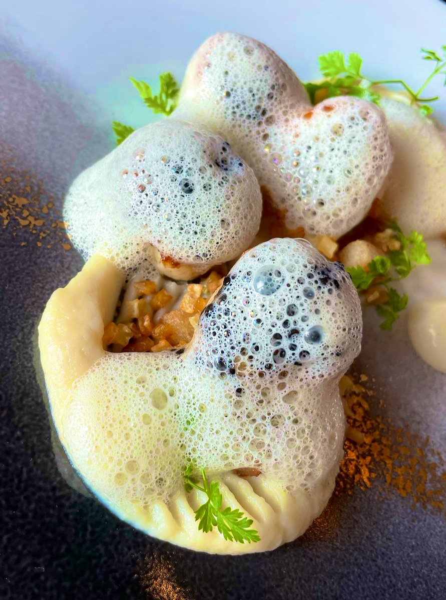 eatinglasvegas's tweet photo. Le Grand Vefour lunch for your le grand salivation and delectation. Consumer Warning: Repeated exposure to these tweets can cause excessive French FOMO envy. ππππ«π·π₯#scallops #hangarsteak #Brittany π¦#truffledmashedpotatoes π₯ https://t.co/QNb5Qm4nv6