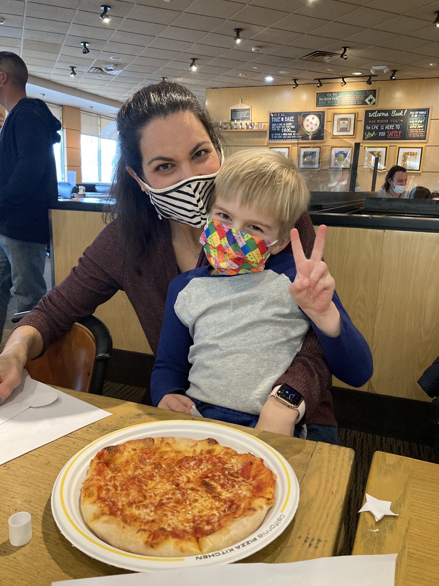 LIS4Gifted's tweet photo. Thanks to @SCPD2ndPrecinct and California Pizza Kitchen for hosting a great community event! We loved Pizza and Stories with a cop! #policepartners #community #californiapizzakitchen #giftededucation #enrollnow #admissionsopen https://t.co/bOwINZ7CkU