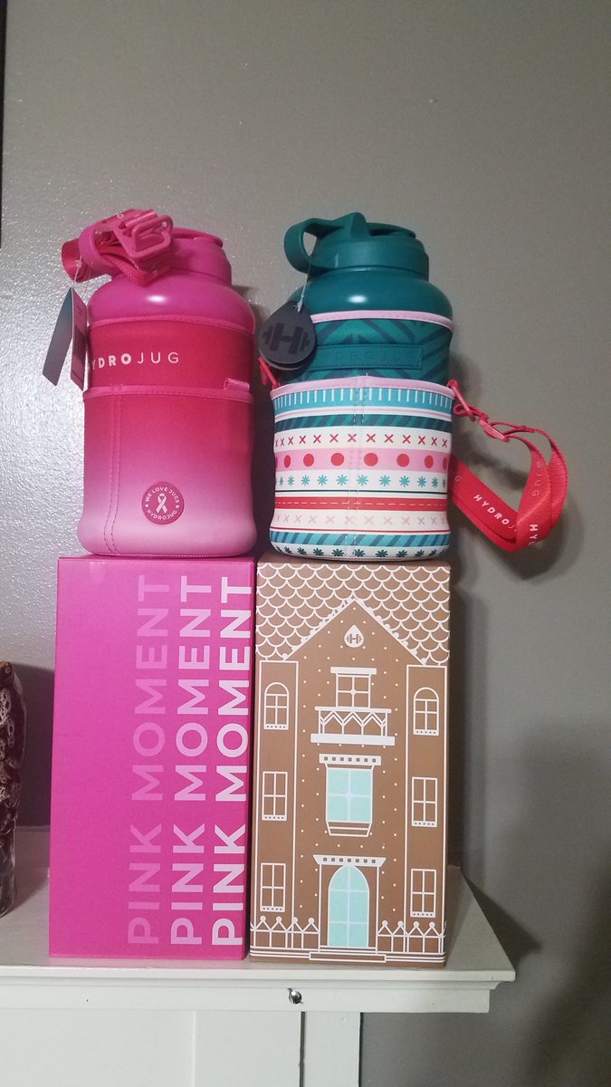 TALAKI's tweet photo. These hydrojugs are the best!!!!I love the colors, easy carry handles and adjustable straps..
https://t.co/yoZkRnzTQ6..
clink the link and buy❤ https://t.co/E3KEg0HU2M