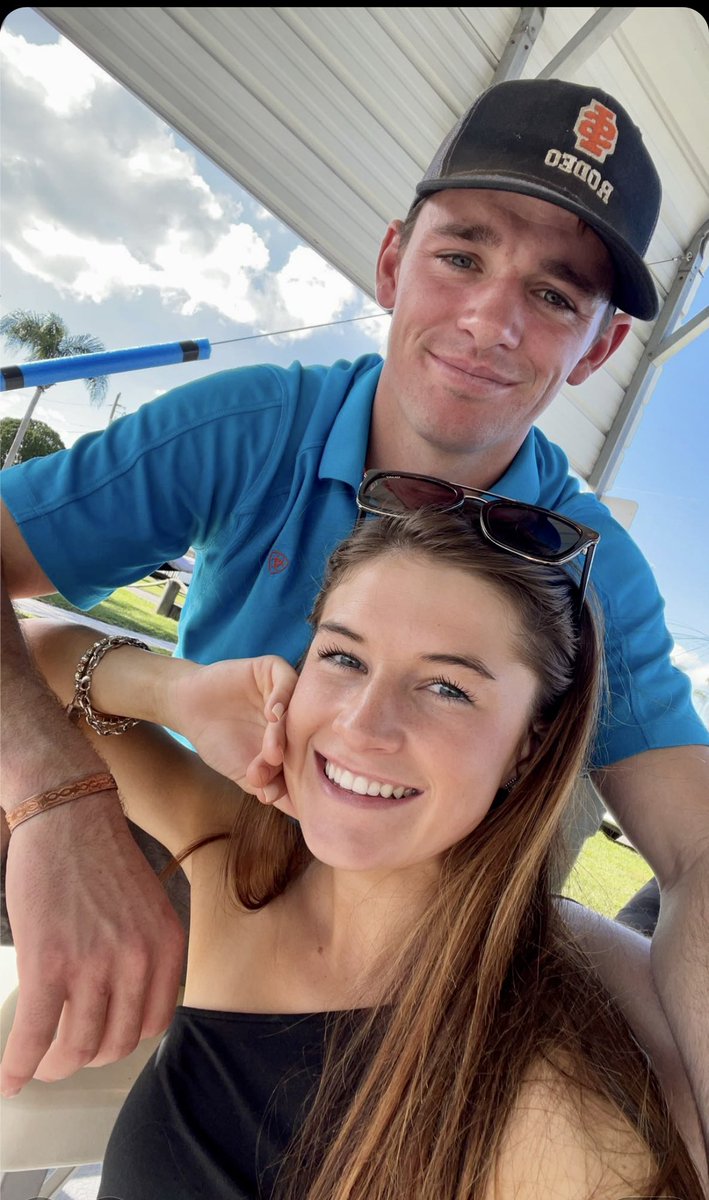 carly christian tweet media