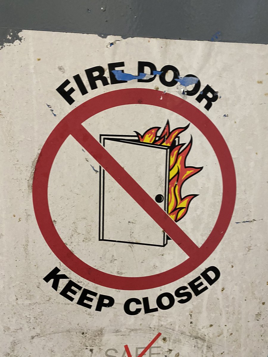 Tom Fruin tweet media