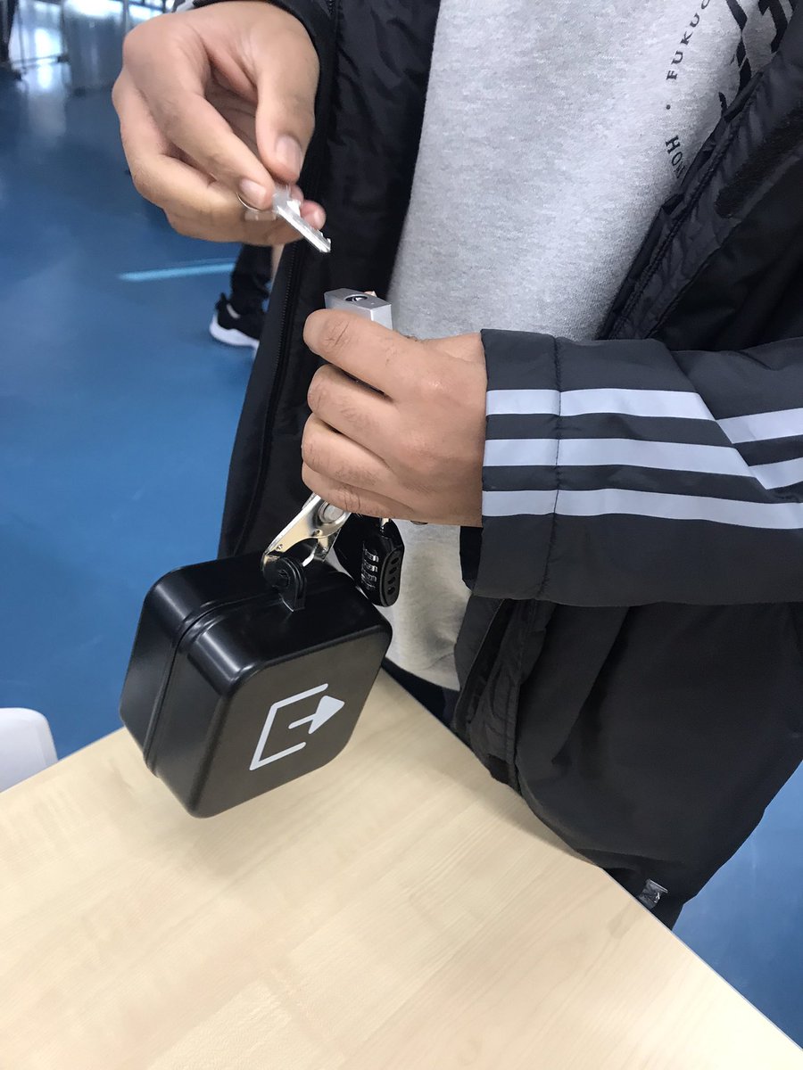 FISSharks's tweet photo. #MYPdesign students completing an #escaperoom style game &amp; discovering how games can foster a sense of community #FISlearns https://t.co/P3F62v4xHp