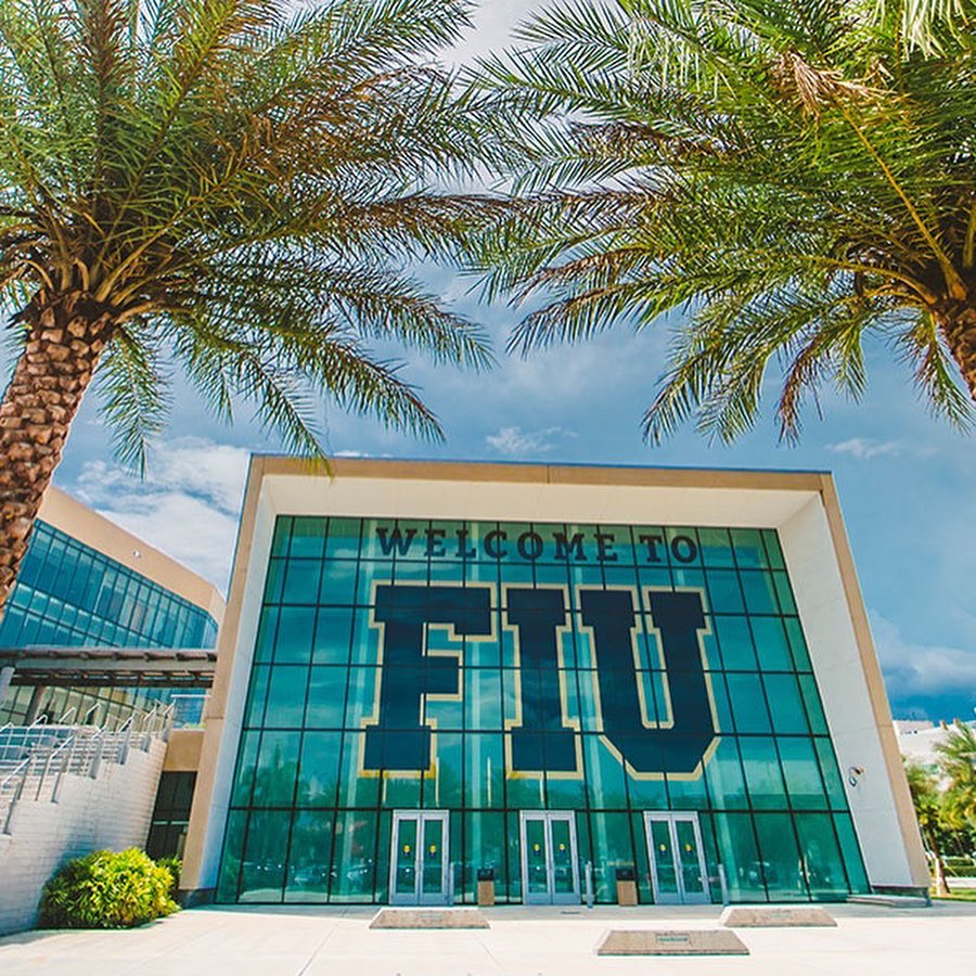 After a very long and hard journey I am super excited to announce I have verbally committed to play D1 softball at Florida International University!! GO PANTHERS🐾💛 <a href="/FIUSoftball/">FIU Softball</a> <a href="/CoachBee9/">Mike Larabee</a> @TNMOJOBLUE2022 <a href="/RedHawkSB/">🥎 Marist Softball 🥎</a> <a href="/ExtraInningSB/">EXTRA INNING SOFTBALL</a>