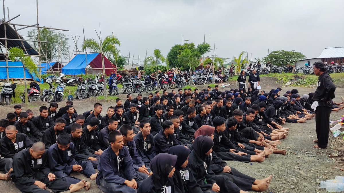 pshtcabtegal09's tweet photo. Latihan Gabungan (Latgab) siswa Ijo ranting se PSHT Cabang Tegal
Minggu, 16 Januari 2022
Wayahe kembang Terate Mekar 🌱
Menuju 100 Tahun PSHT
1922 - 2022

Youtube : PSHT Cabang Tegal
Facebook : PSHT Cabang Tegal
Instagram : @pshtcabangtegal09
Twitter : @pshtcabtegal09 https://t.co/I9XQYM7GIj